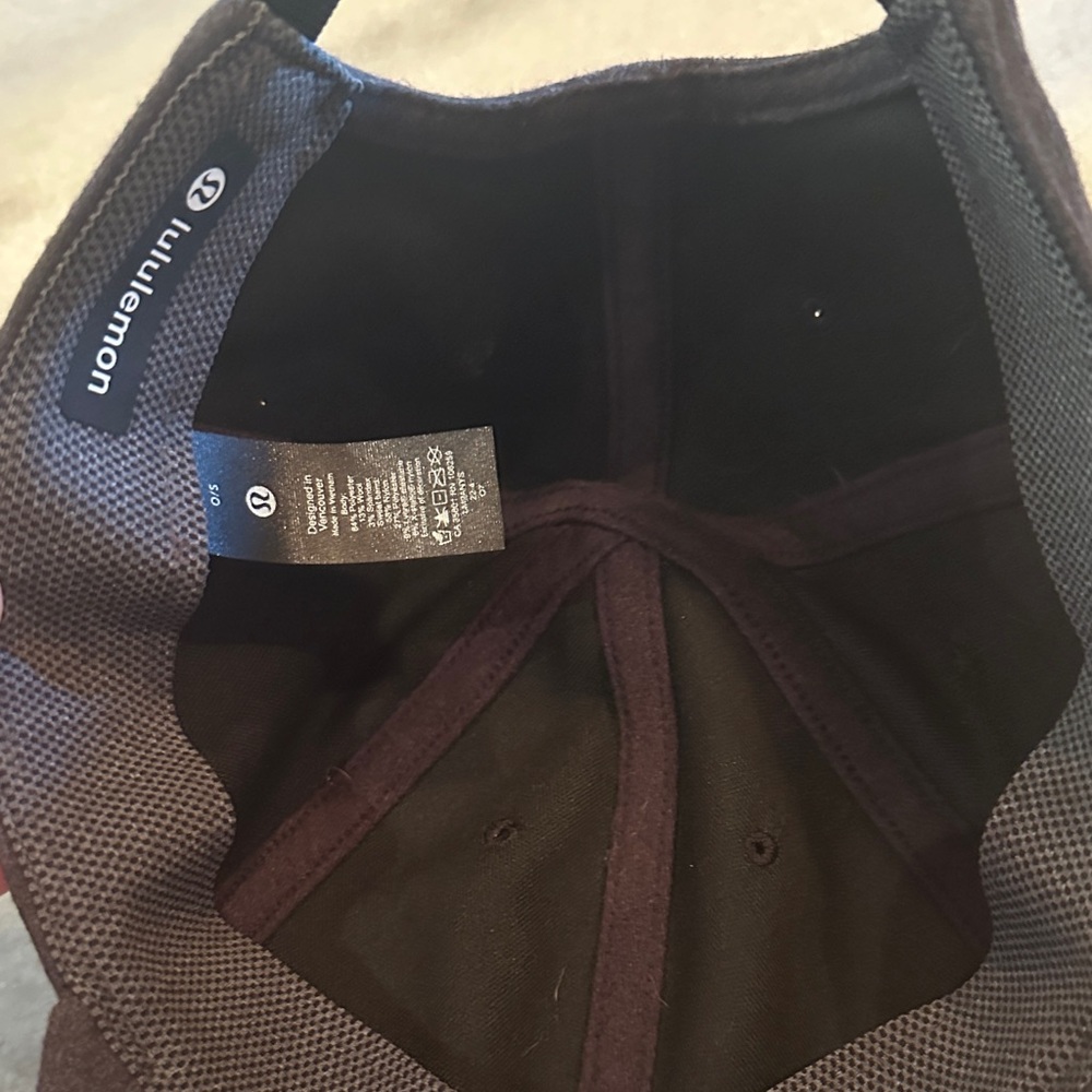 lululemon athletica Black Cap - Picture 4 of 4